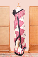 Read Modal Silk Saree Lightweight ,Flowy. Chevron Design , Contrast Border Along With Floral Printed Blouse