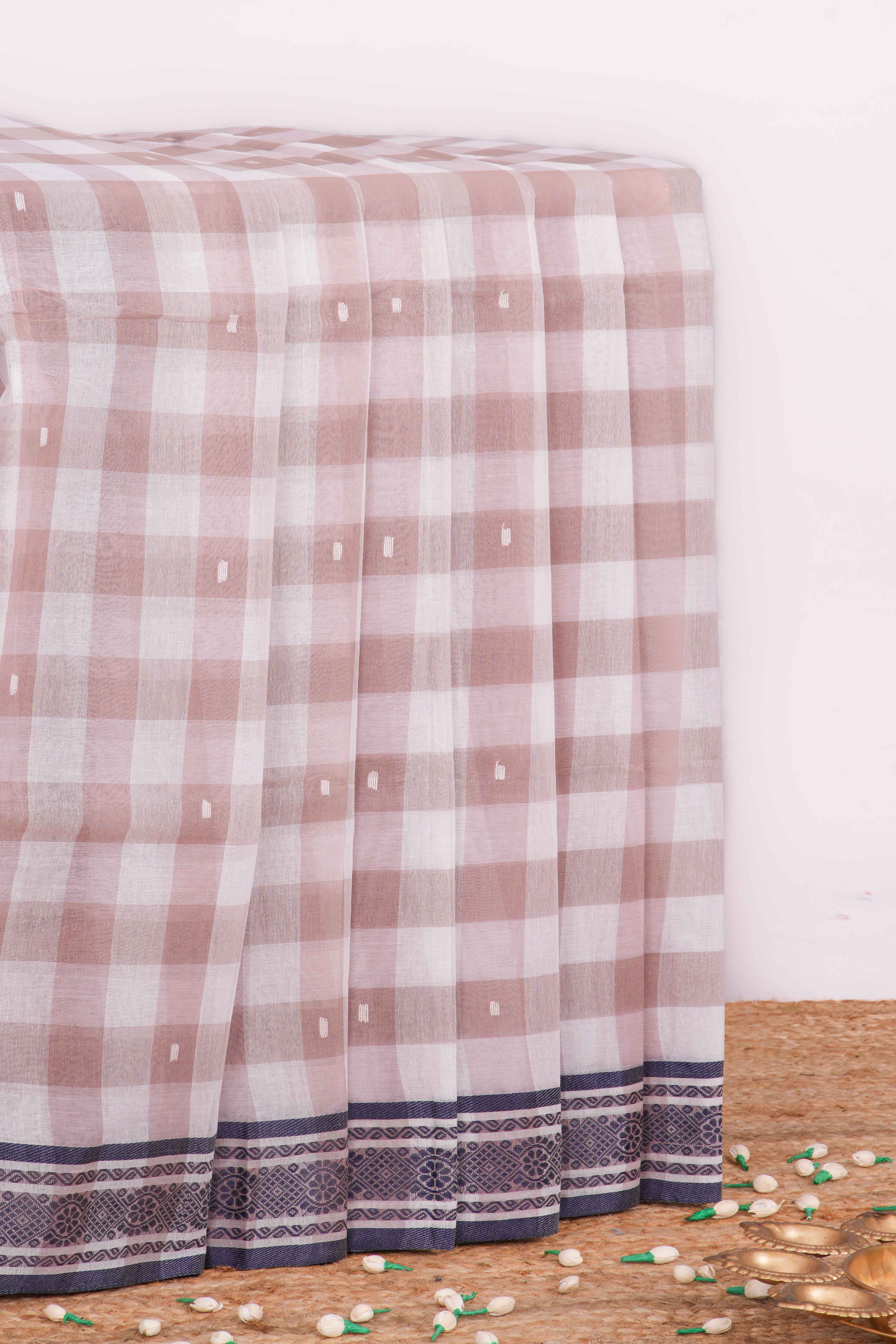 Bengal Cotton Saree Checks With Thread Butta