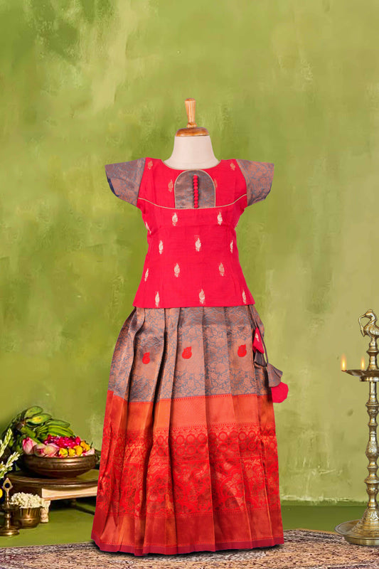 Pattu  pavadai