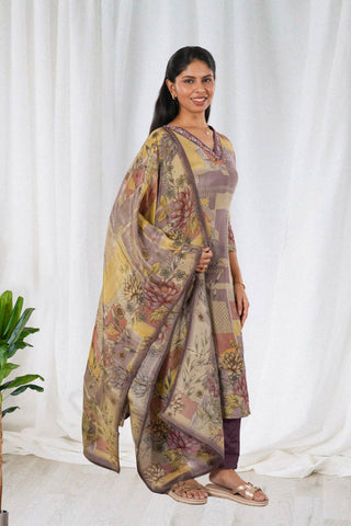 Womens Chudidhar Image 1