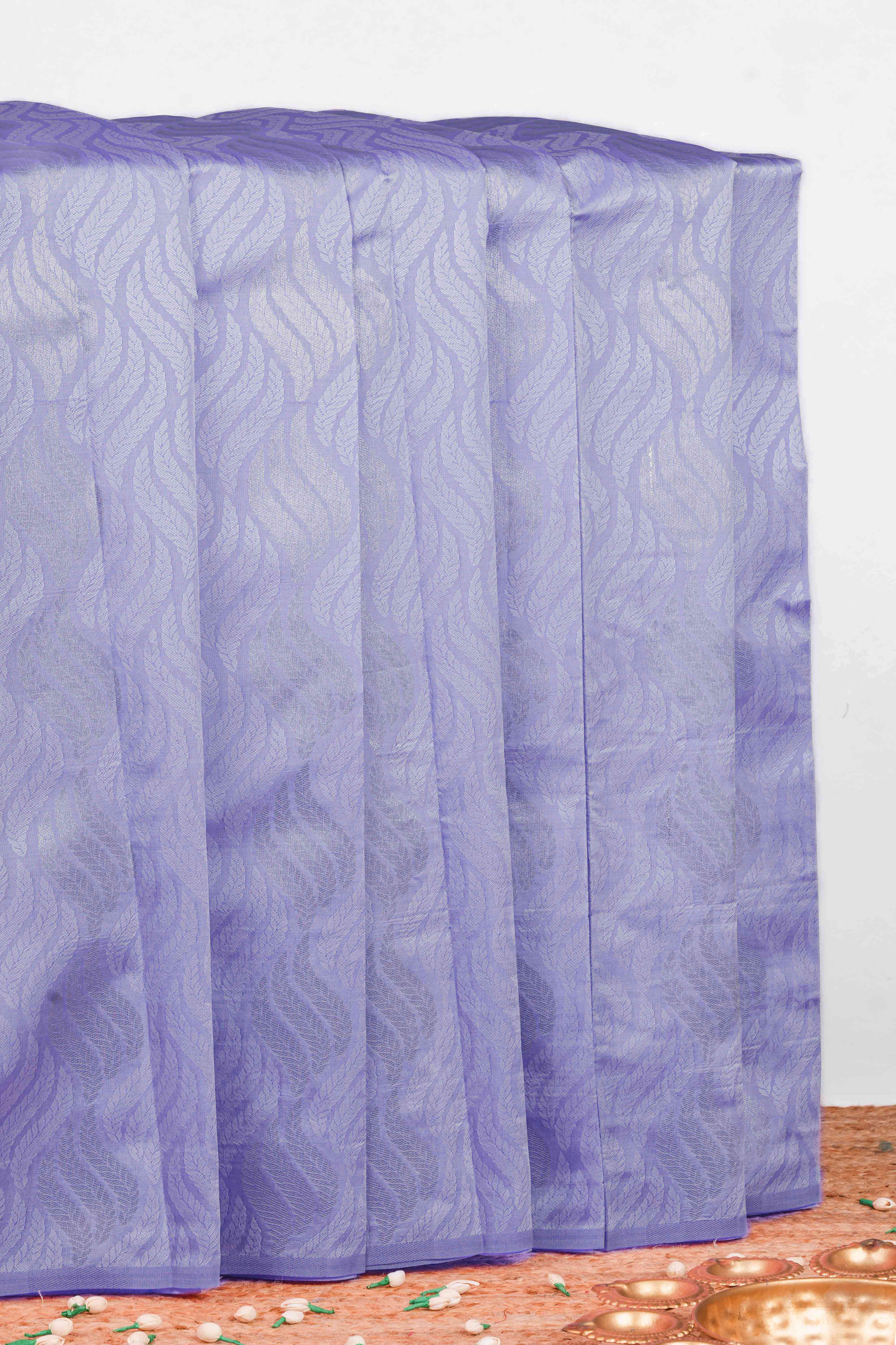 Elegant Lavender Lichi Silk Saree Subtle Self-Woven Leaf Motif In a Jacquard Style Pattern Contrast Pallu