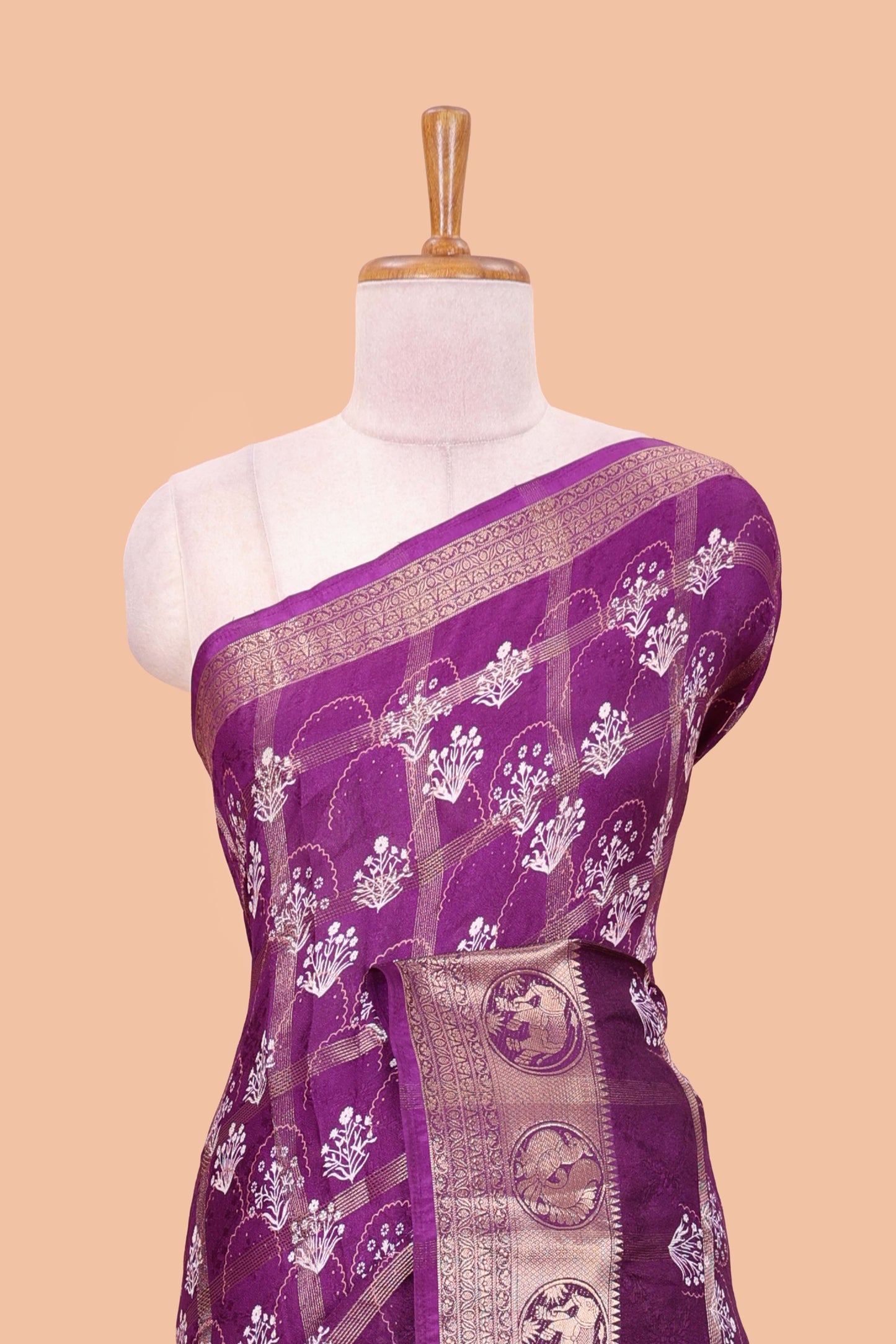 Lavender moss chiffon saree with floral checked butta and self border