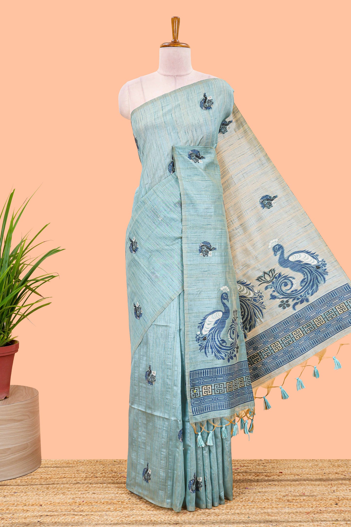 Green munga cotton peacock butta saree with fine thread weaving, borderless style and matching blouse
