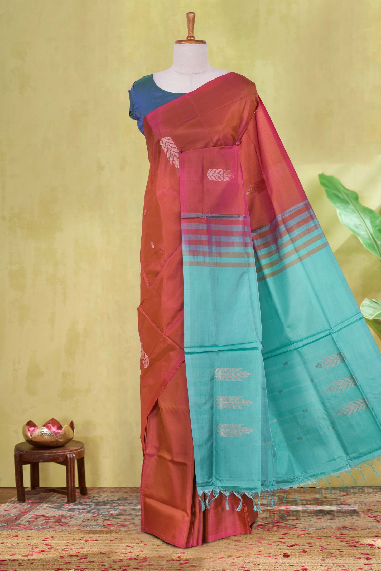 Vazhainaar Silk