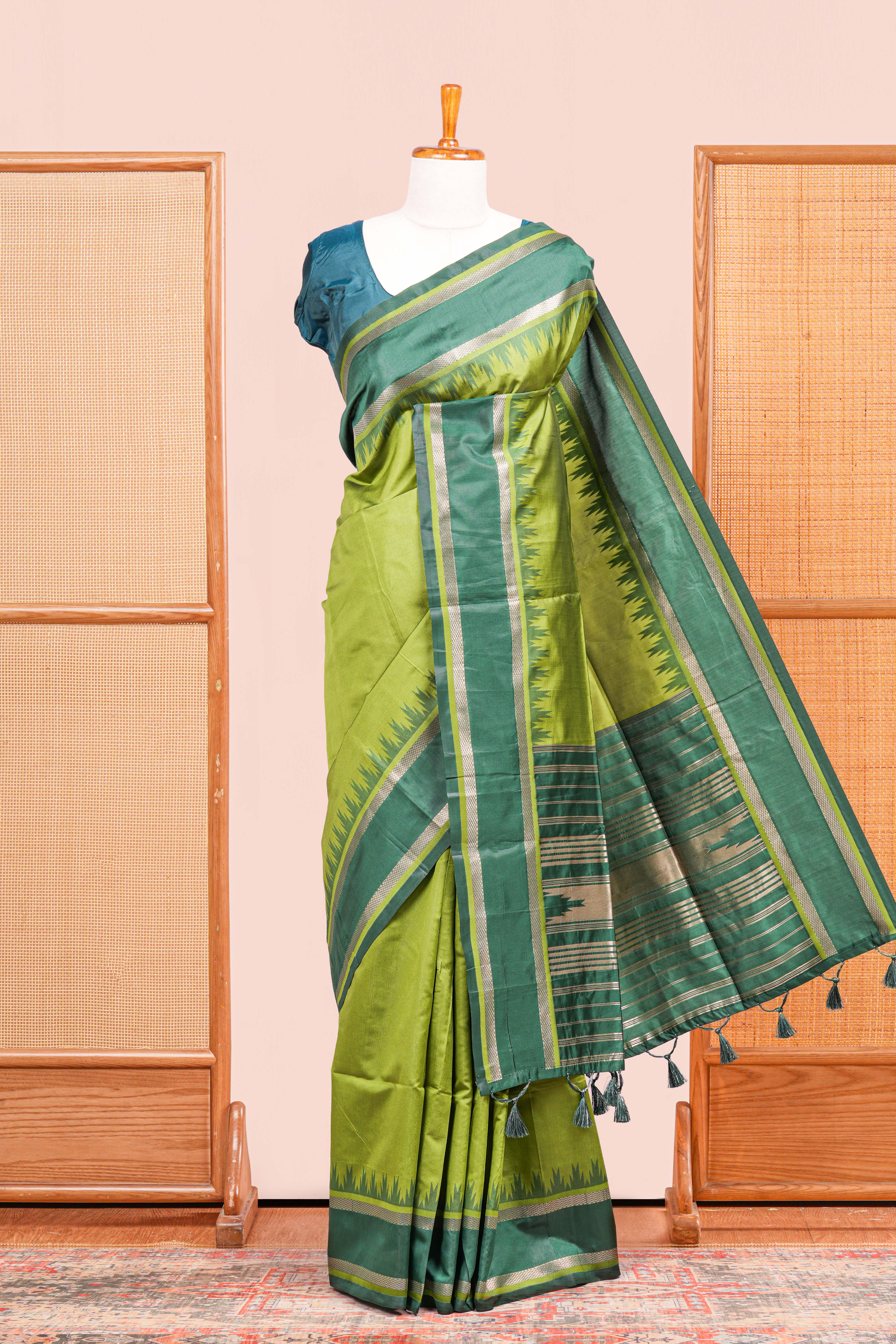 Green Retta Petta Art Silk Saree With Plain Body Retta Petta Border Contrast Intricate Gold Zari Stripes Pallu
