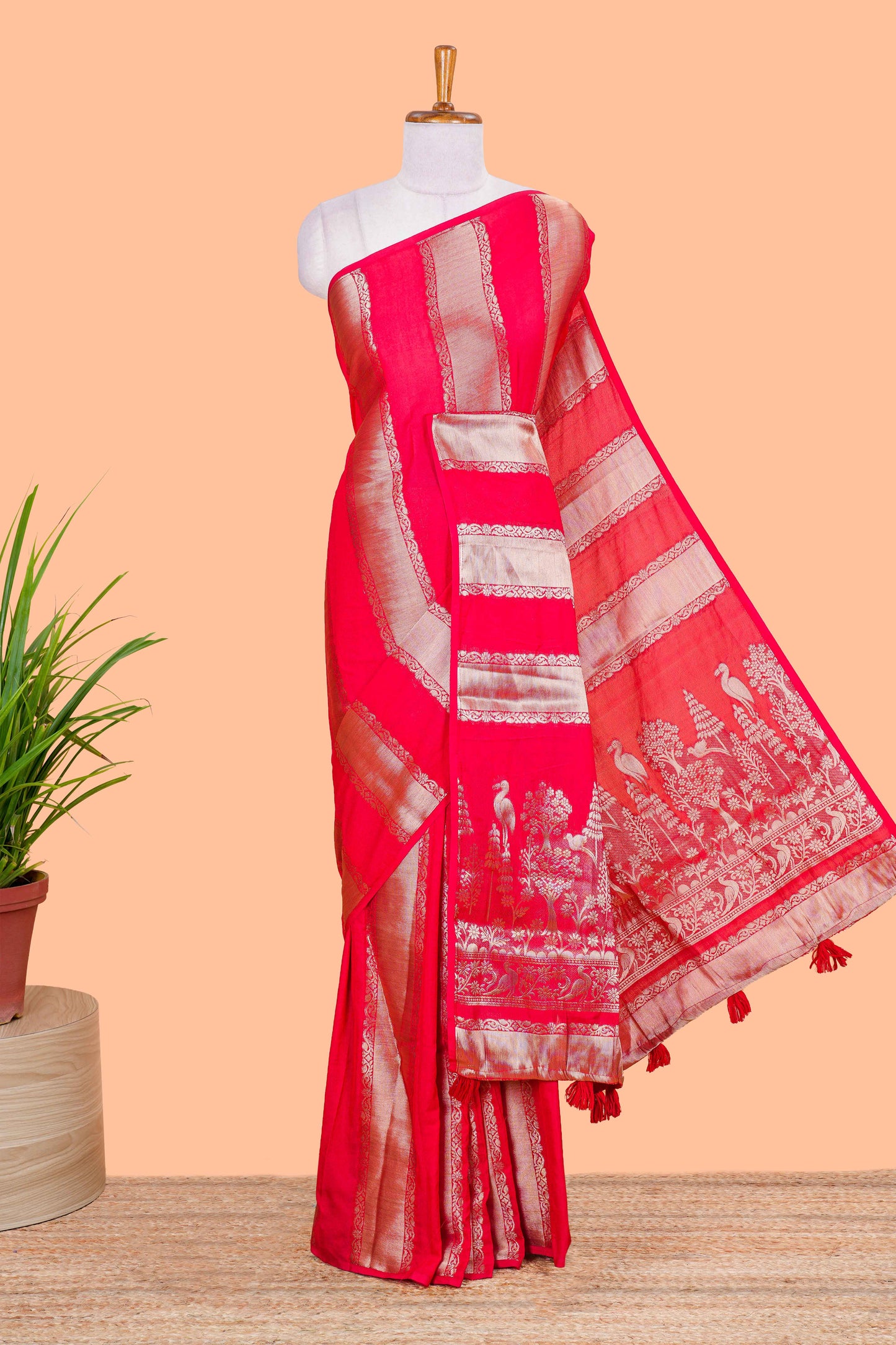 Georgette Saree Copper Zari Stripes Across The Body With Floral Design Pallu