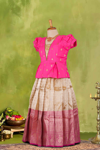 Pattu Pavadai