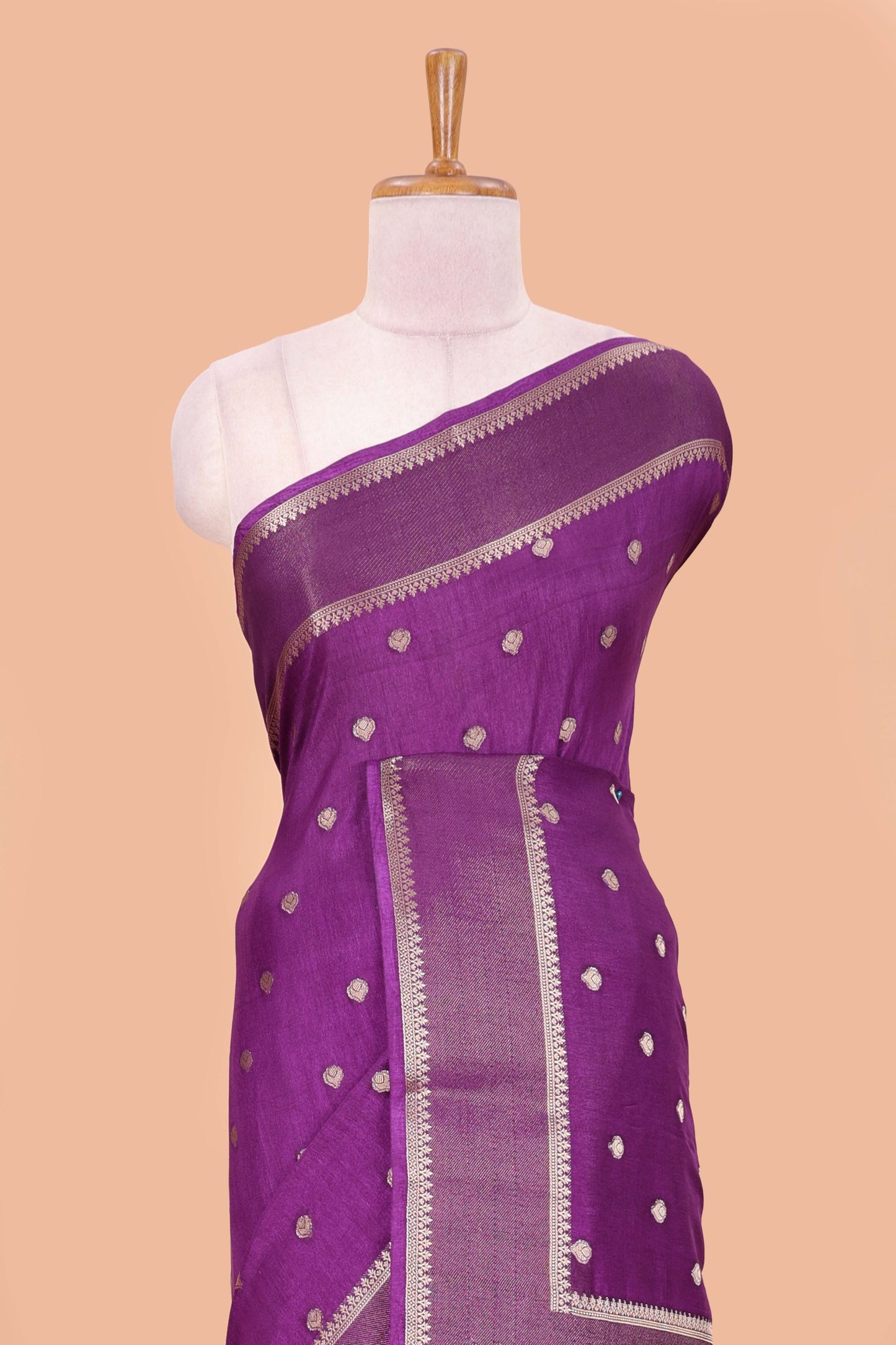 Lavender dola silk saree with all over zari butta, bendex zari border, rich zari pallu and contrast blouse