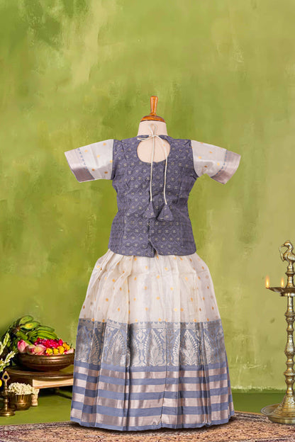 Pattu Pavadai