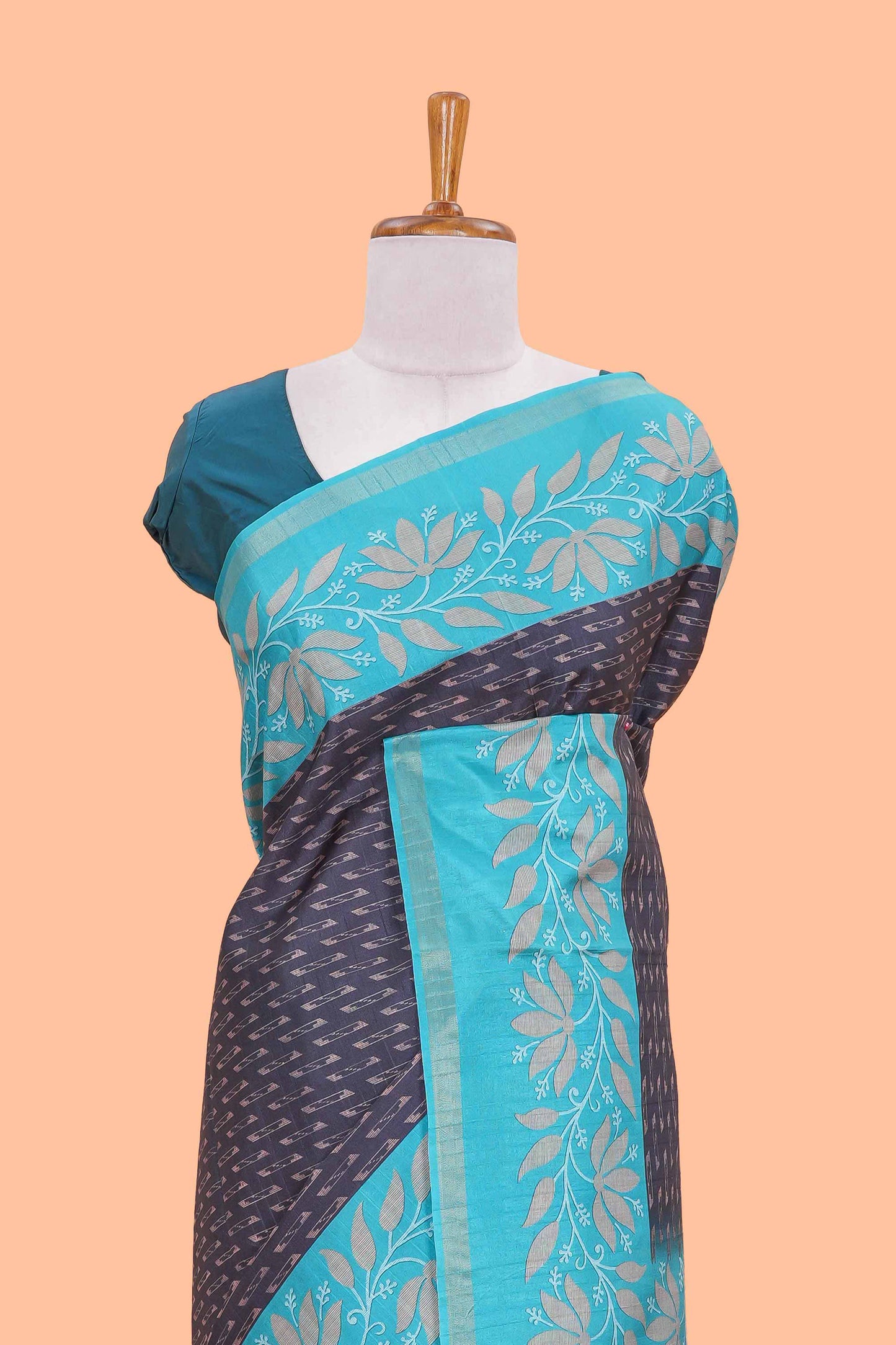 Black Semi Tussar Saree All Over Digital Print And Contrast Pallu