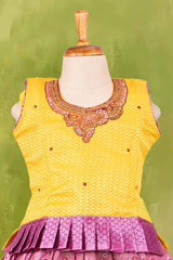 Pattu Pavadai