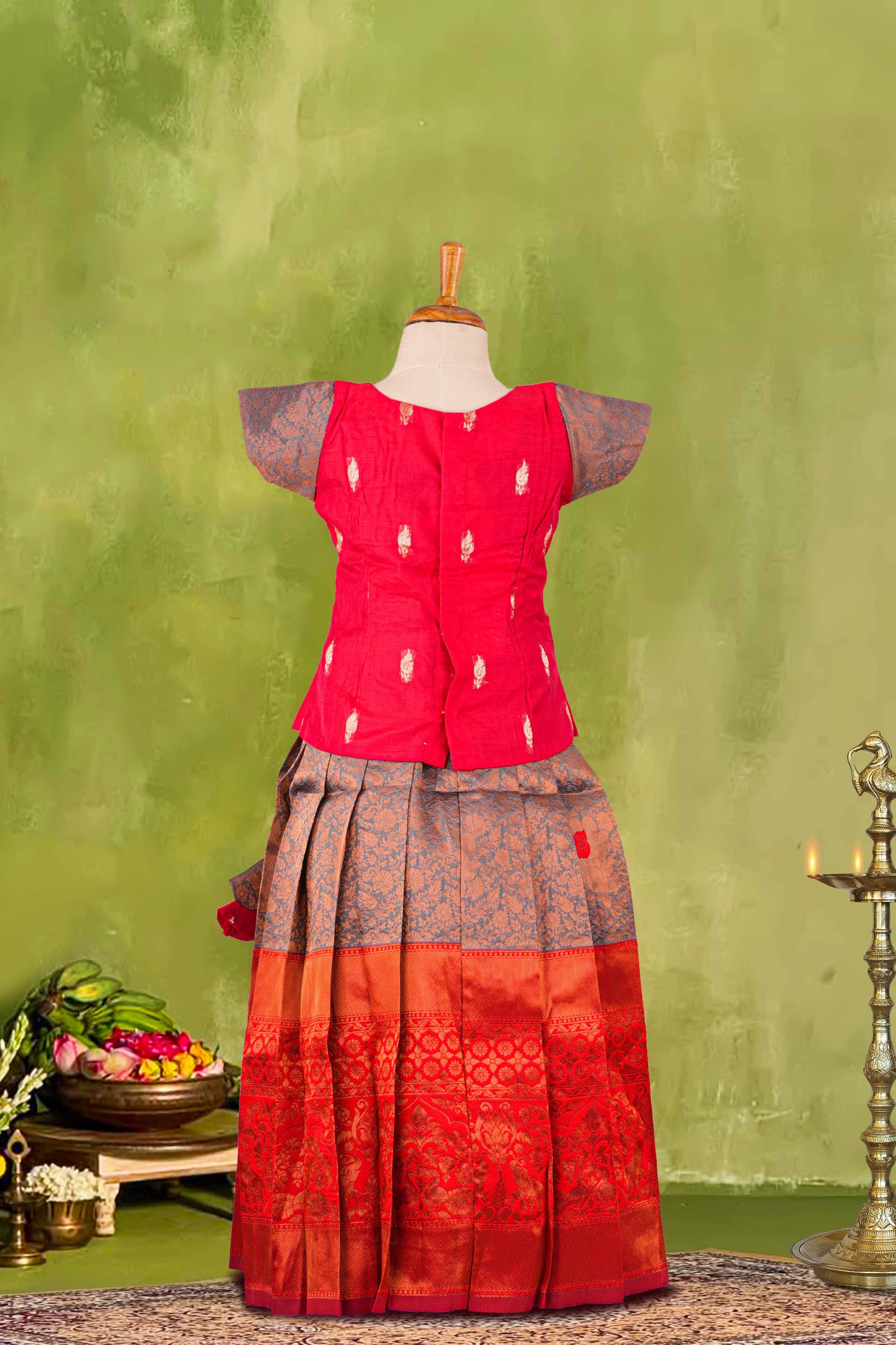 Pattu  pavadai