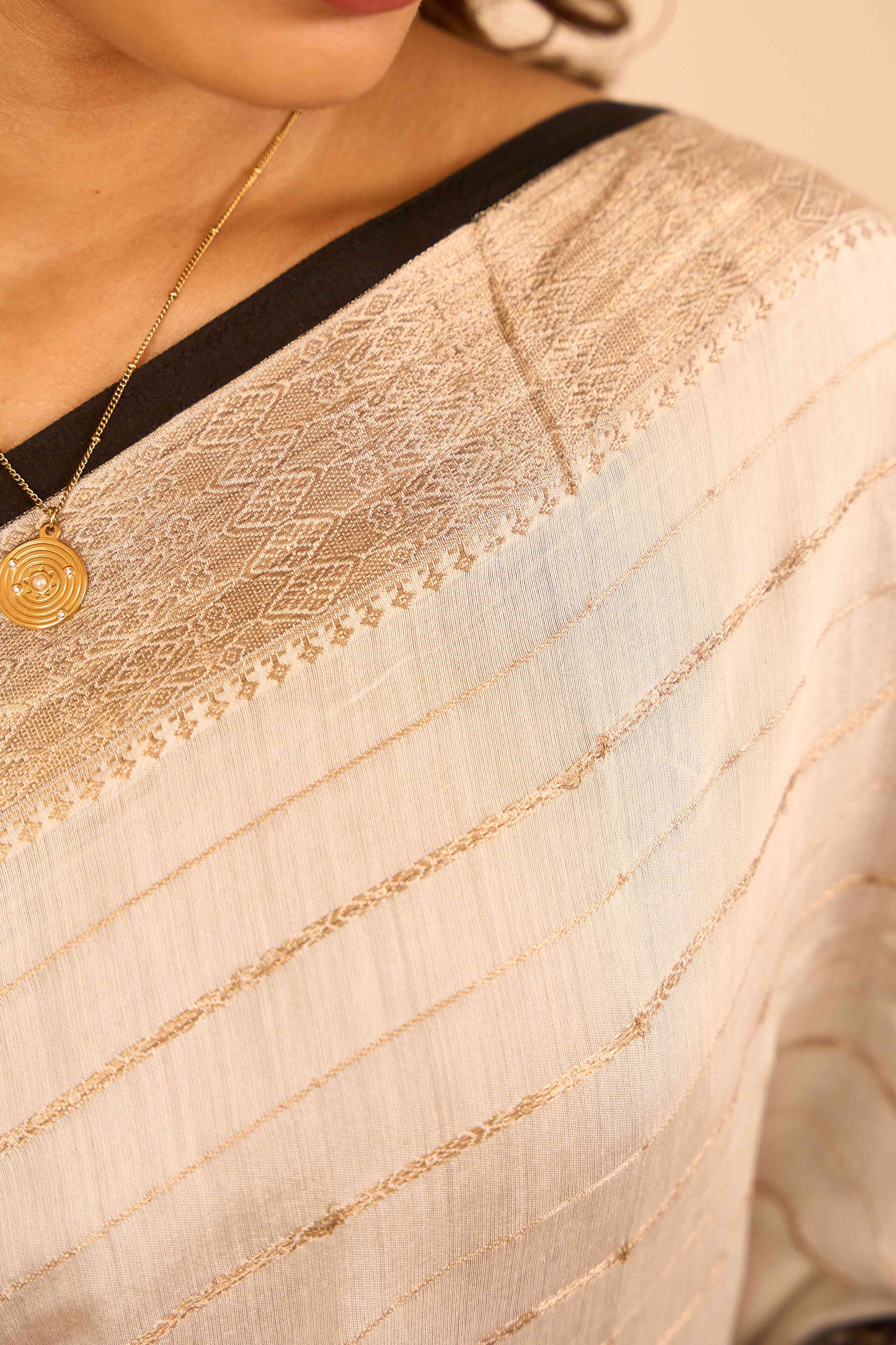 Dola Silk