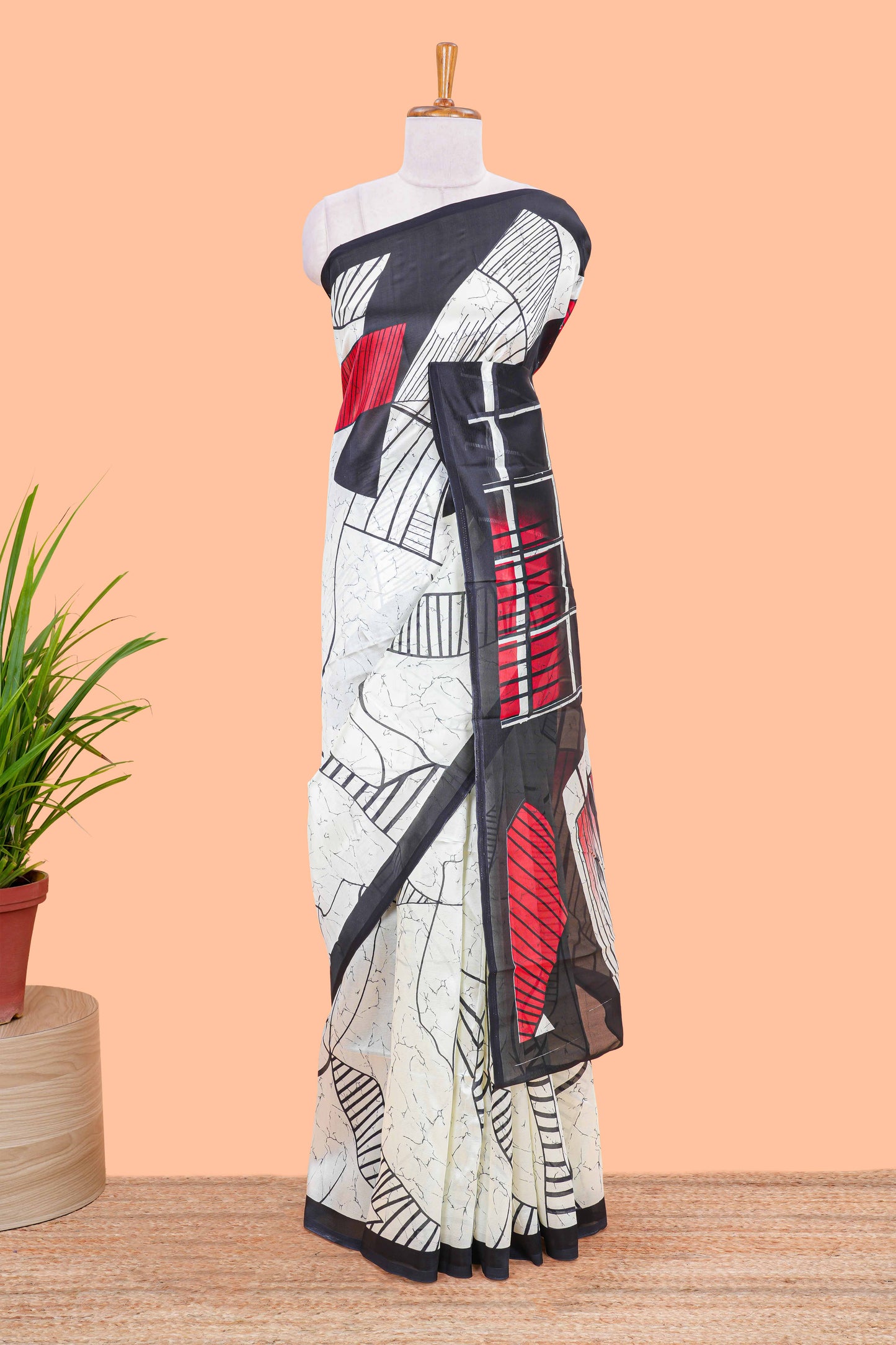 White geometric art lichi silk saree, contrast border and blouse and printed pallu
