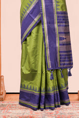 Green Art Silk Saree With Plain Body Contrast Gold Zari Stripes Pallu