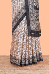 Sandal floral print all over body south cotton saree with contrast border and blouse