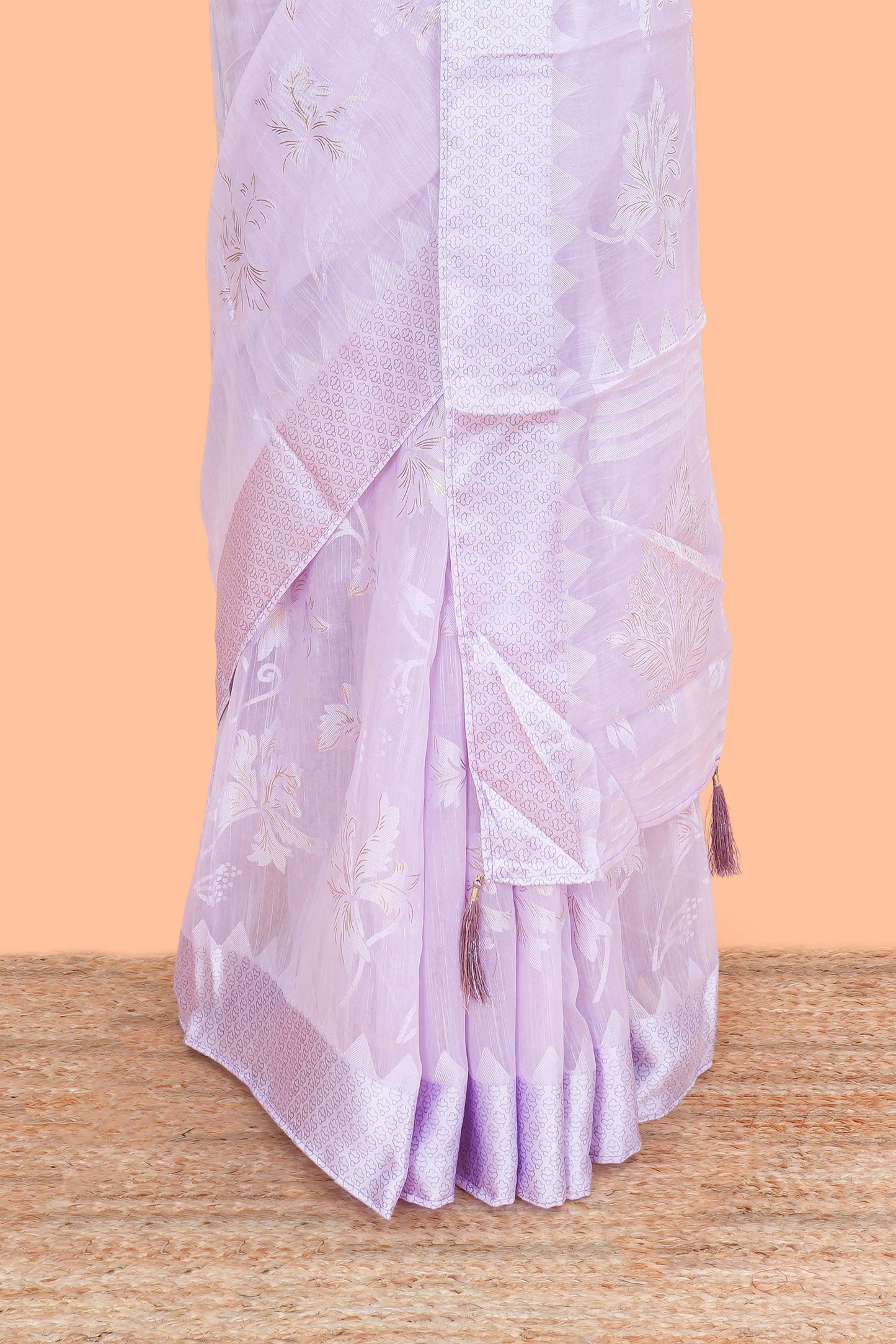 Lavender Linen Saree Floral Printed All Over Along With Blouse
