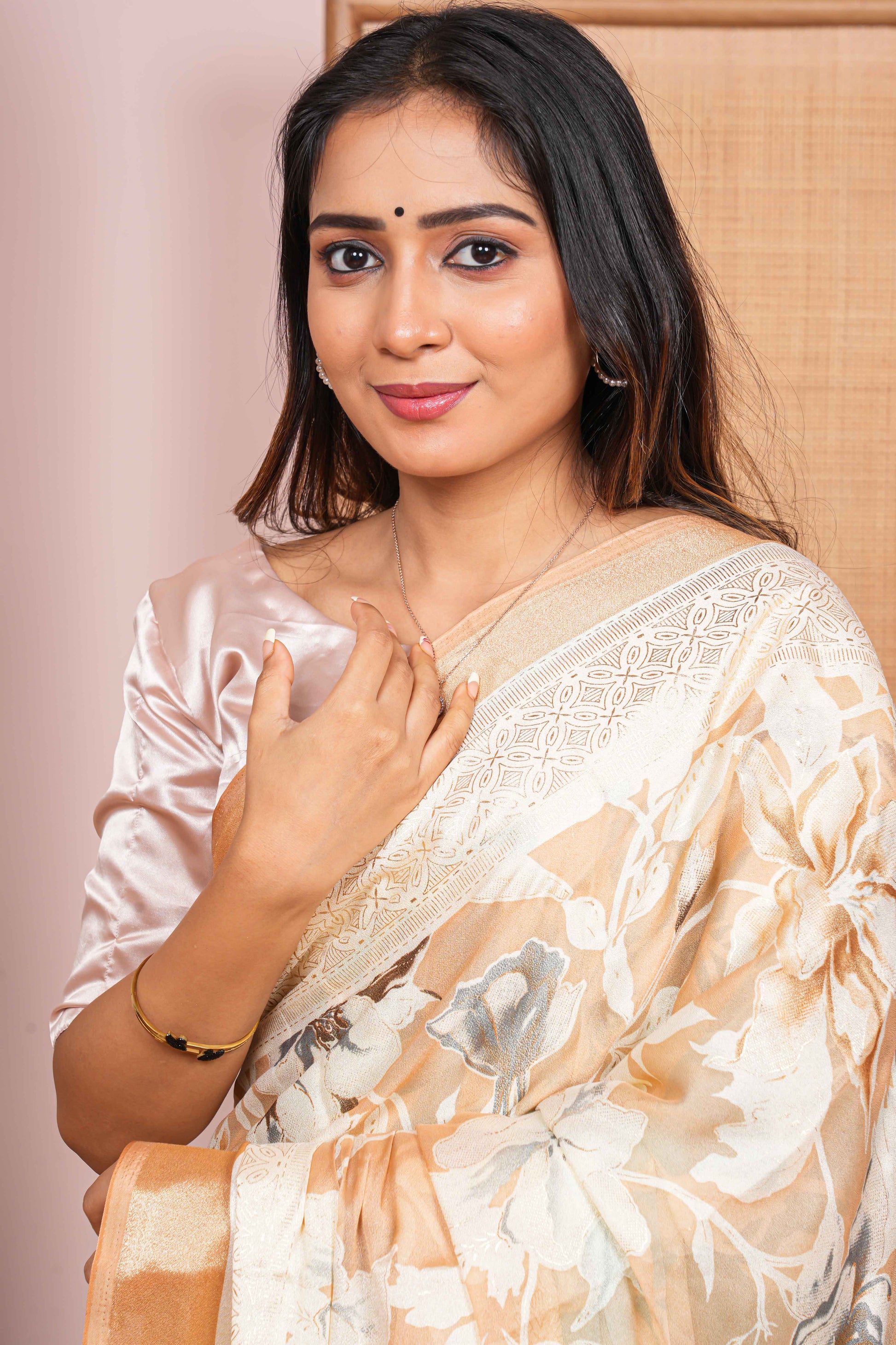 sandal brasso saree
