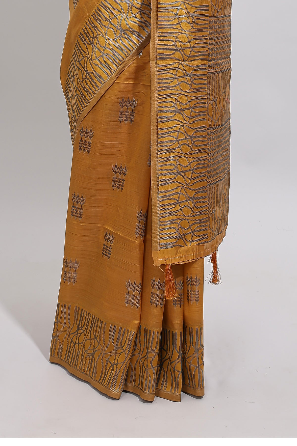 Mustard floral zari motifs design tussar saree with self border matching blouse