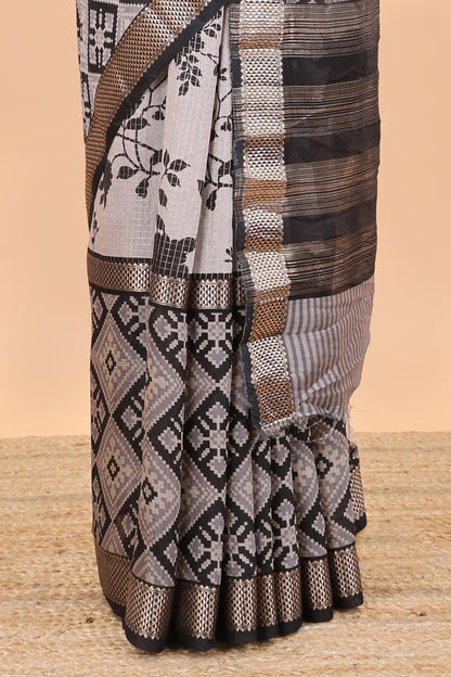 Grey checked chanderi cotton saree with floral design, contrast geomentric zari border