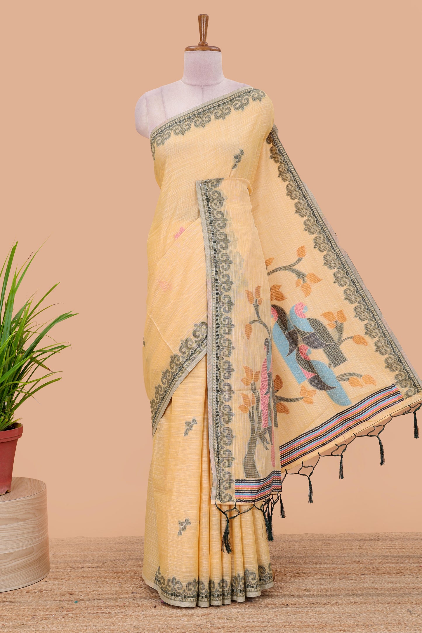 Sandal birds motifs linen cotton saree with self border and matchin blouse
