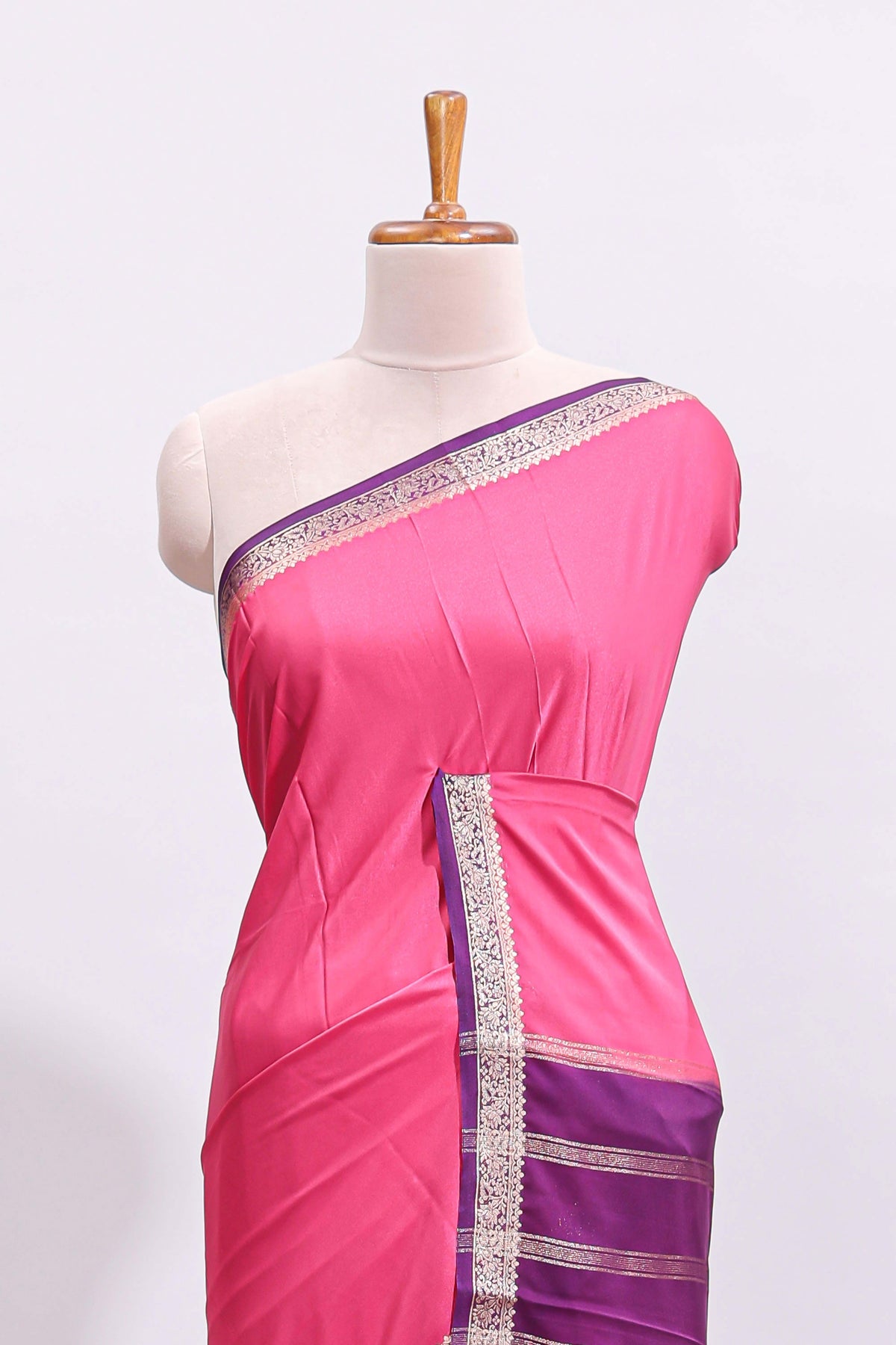 Pink plain art mysore silk saree with contrast zari border and contrast blouse