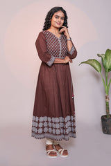 Brown Floral Print A-Line Anarkali Kurta Set with V-Neck, 3/4 Sleeves and White Bottom