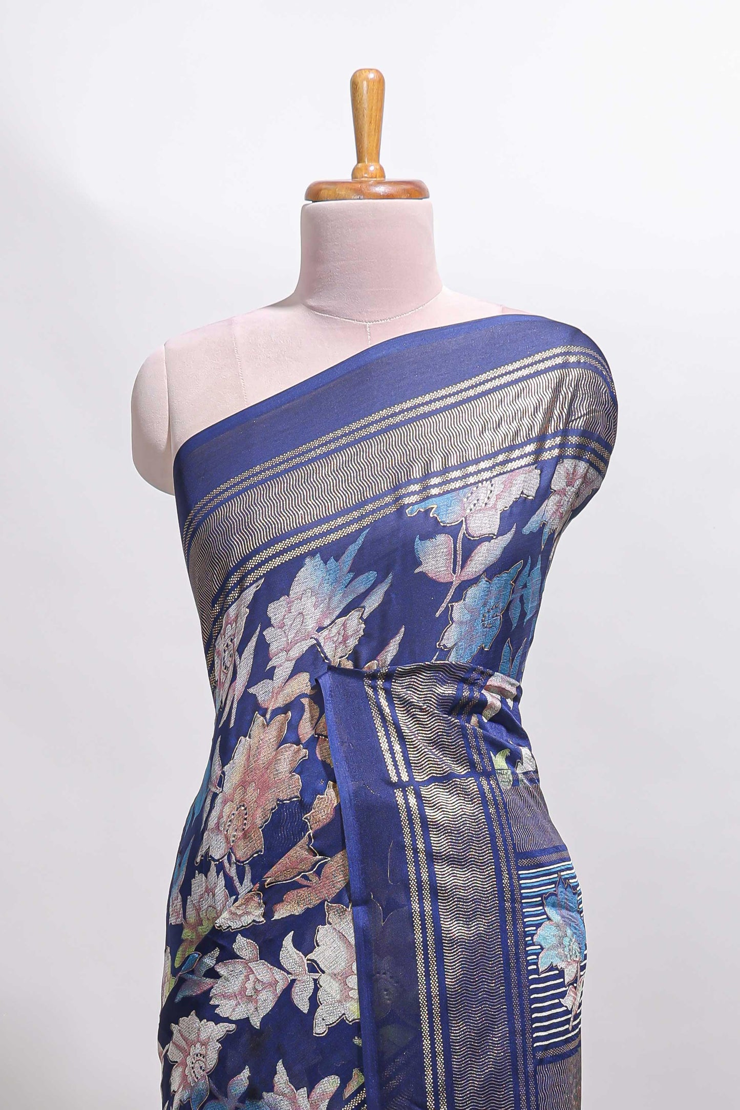 Blue floral design chiffon saree with self border and matching blouse