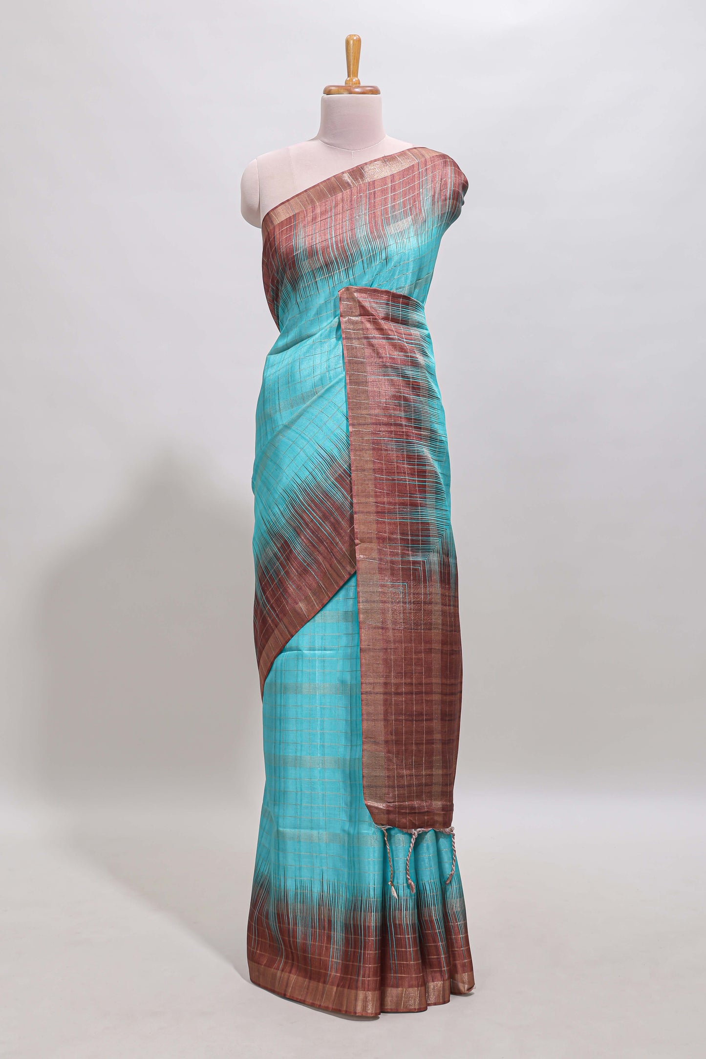 Blue checked chanderi cotton saree with contrast zari border and blouse