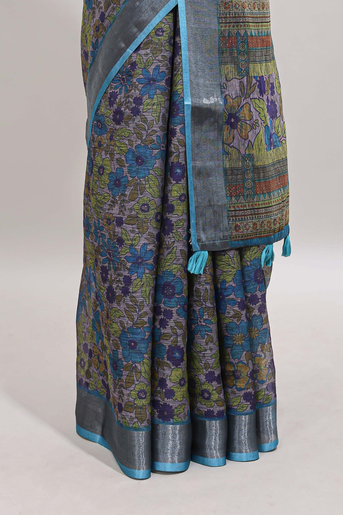 Cameo pink floral design chanderi cotton saree with contrast zari border and matching blouse