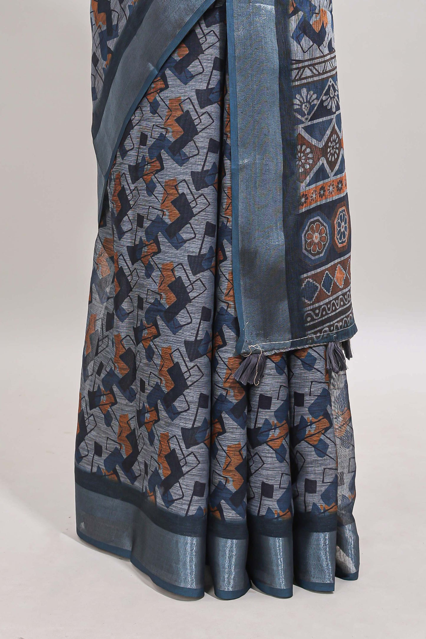 Grey geometric design chanderi cotton saree with contrast zari border and printed blouse