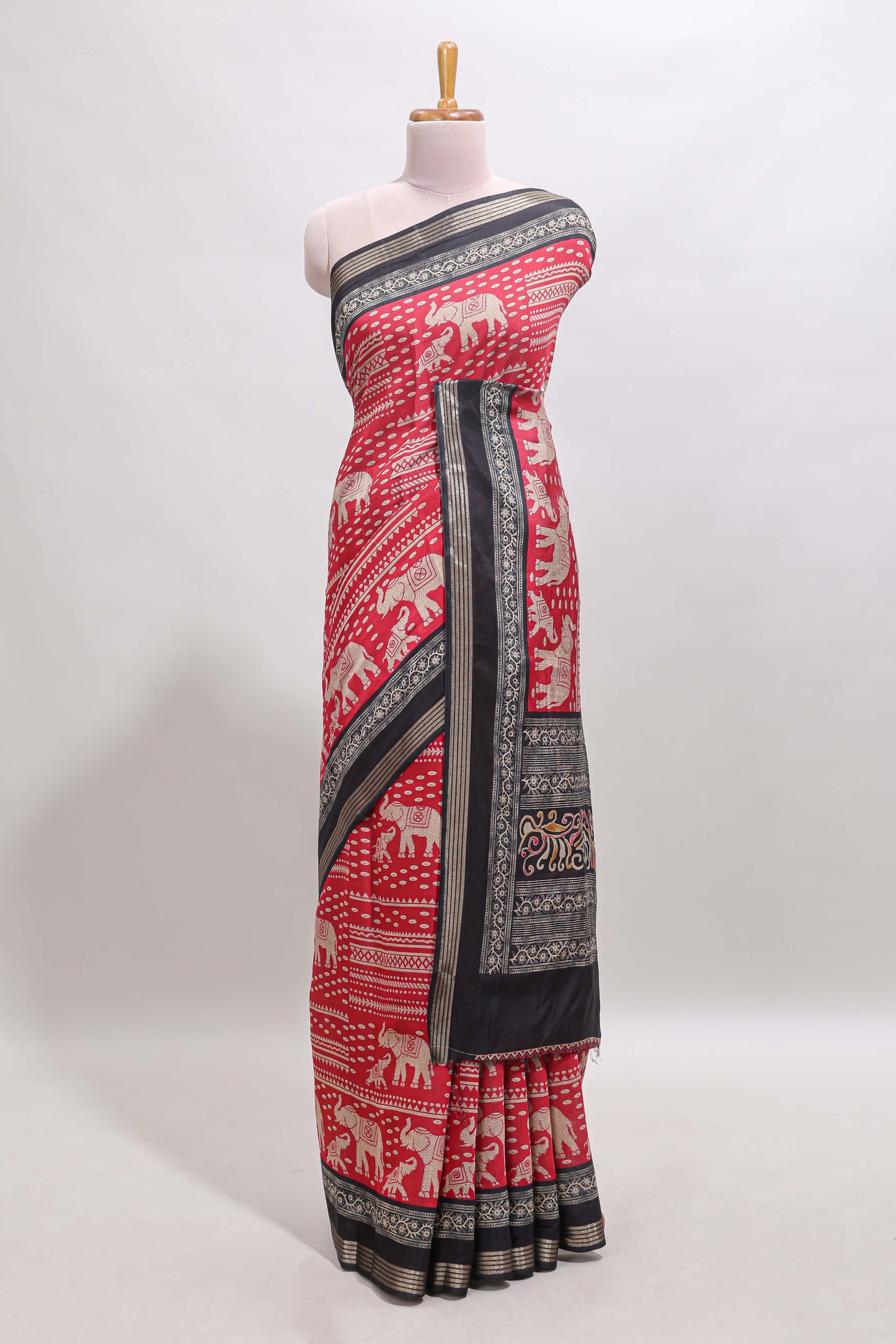 Red geometric & elephant motif chanderi cotton saree with contrast border and chevron blouse