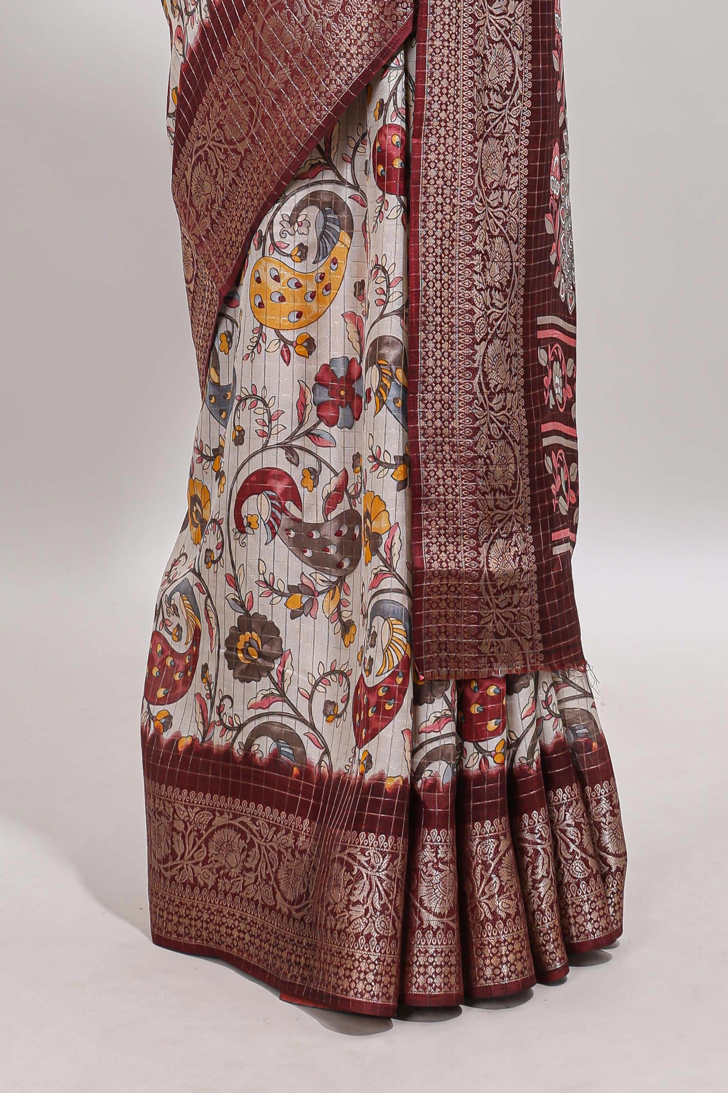 Cream checked floral design chanderi cotton saree with contrast border and printed pallu