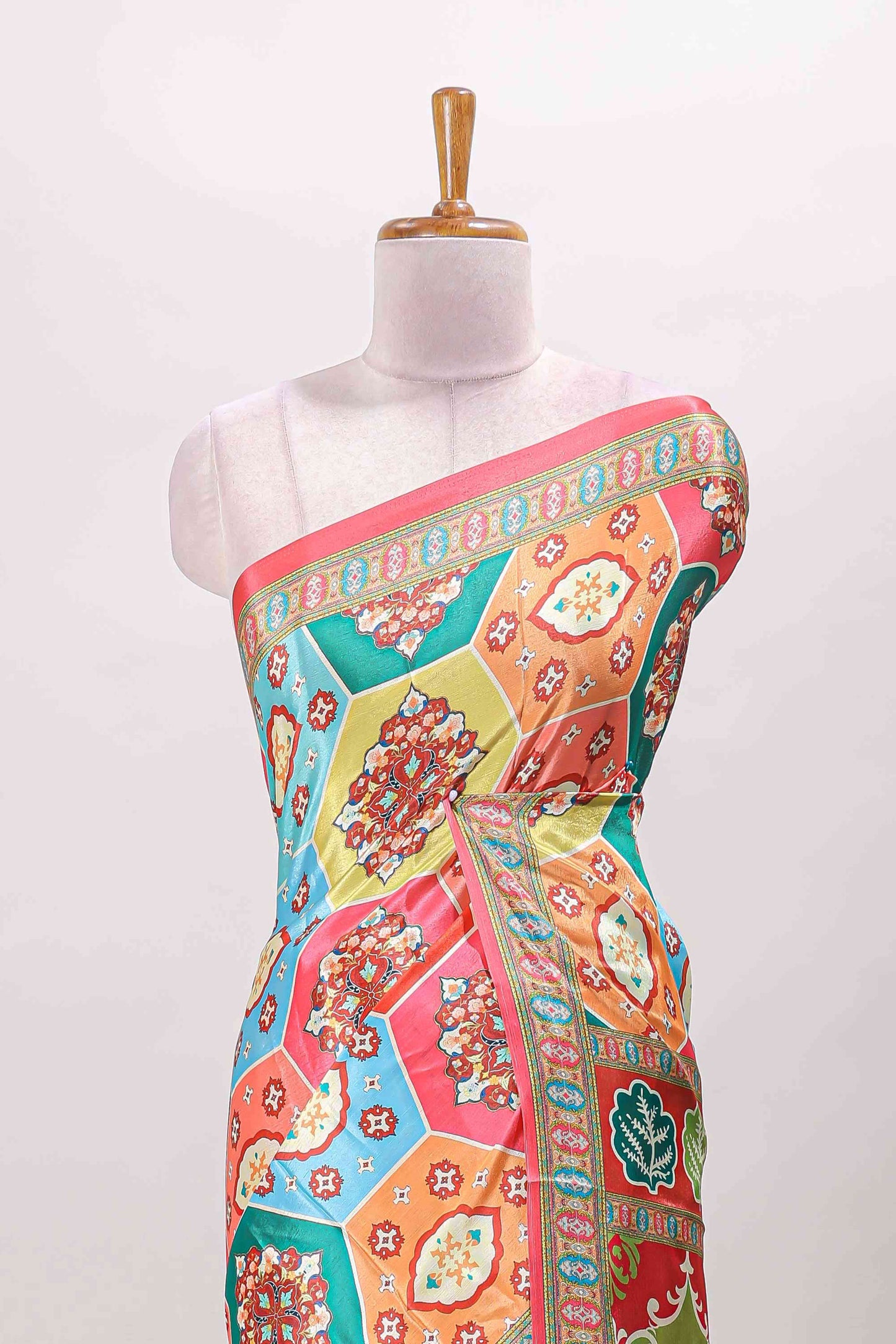 Pink hexa floral desgin masakali saree with self border and matching blouse