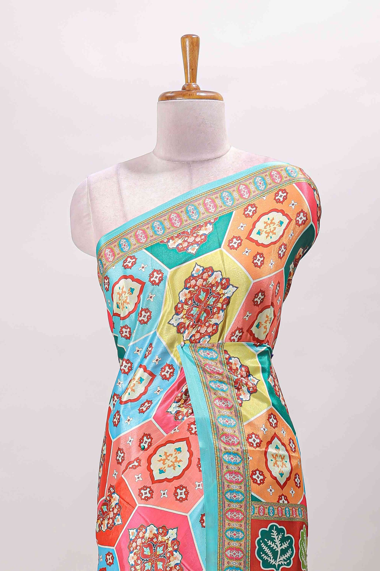 Turquoise blue hexa floral desgin masakali saree with self border and matching blouse