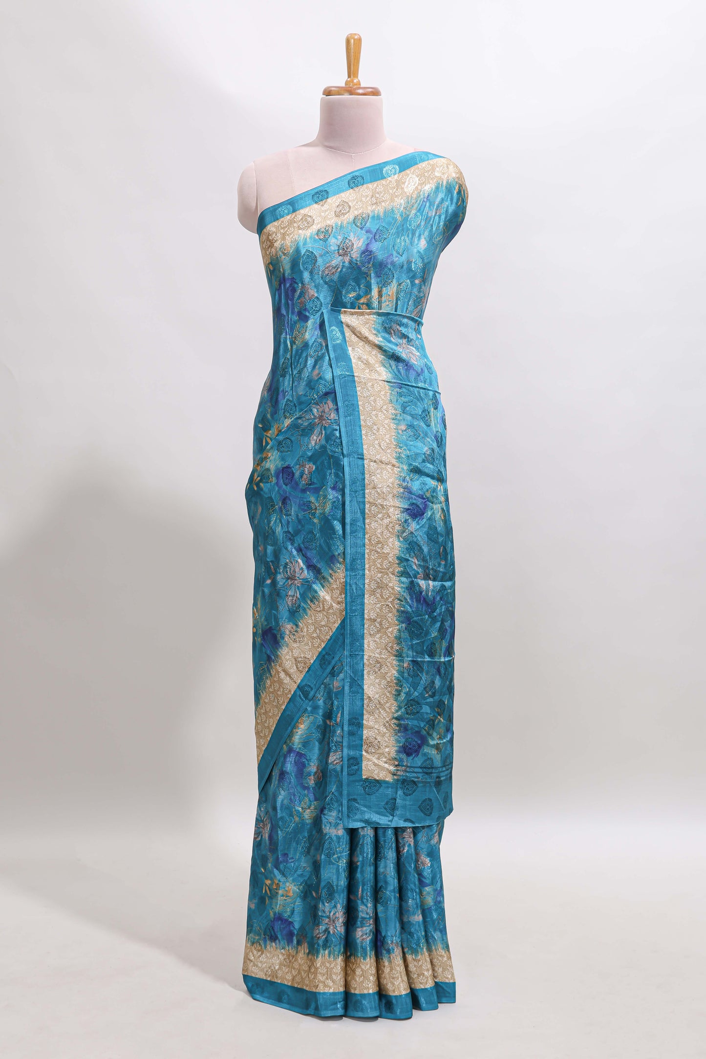 Blue floral design georgette saree with contrast border and matching blouse