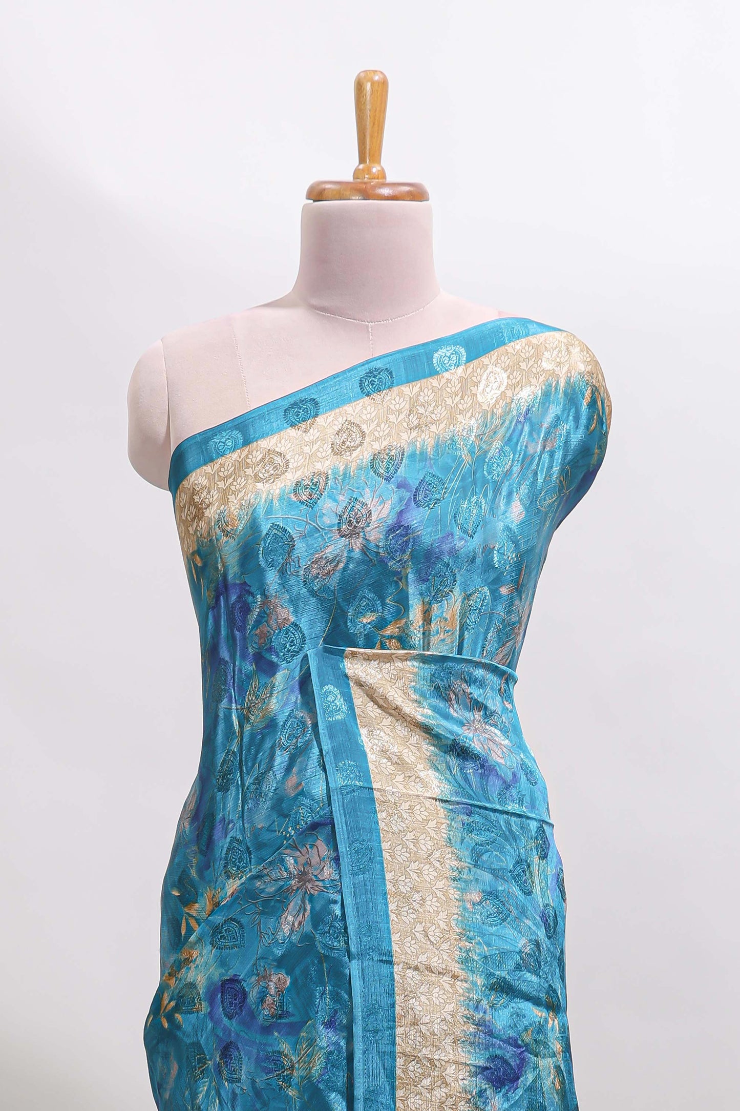 Blue floral design georgette saree with contrast border and matching blouse