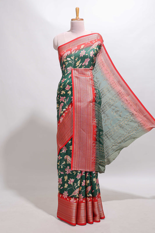 Green floral design georgette saree with contrast border and motifs blouse