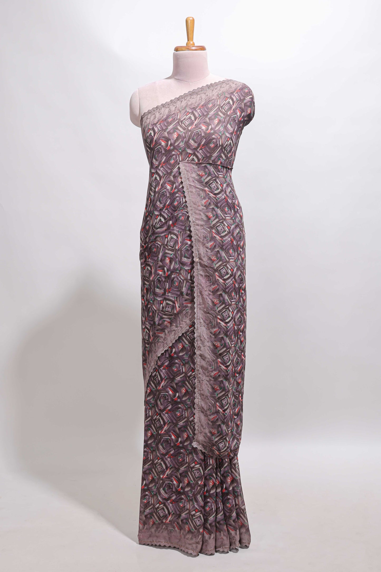 Mauve brown geometirc digital print georgette saree with self scallop border and matching blouse