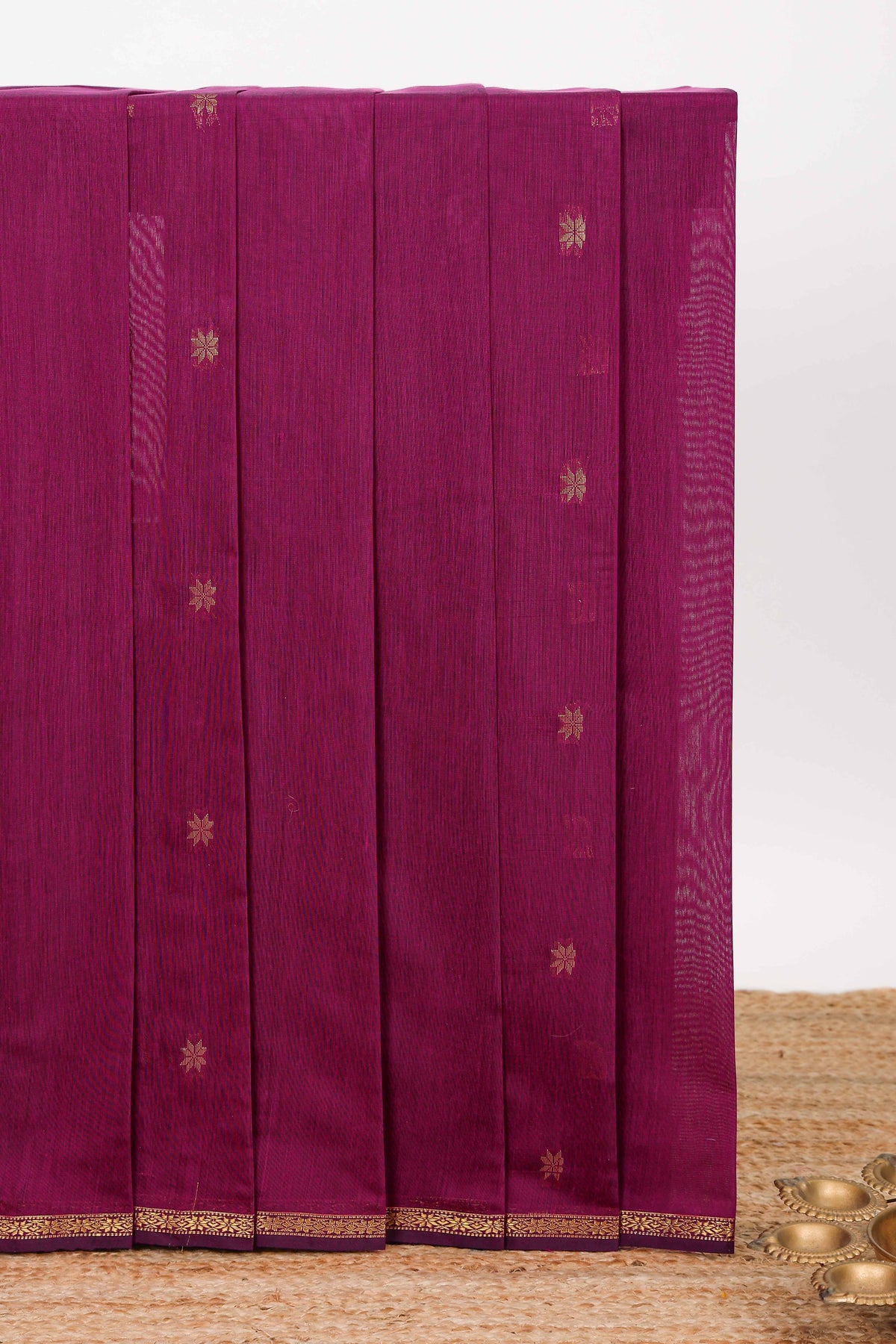 Magenta floral motifs designed kovai cotton saree with sef border and contast blouse