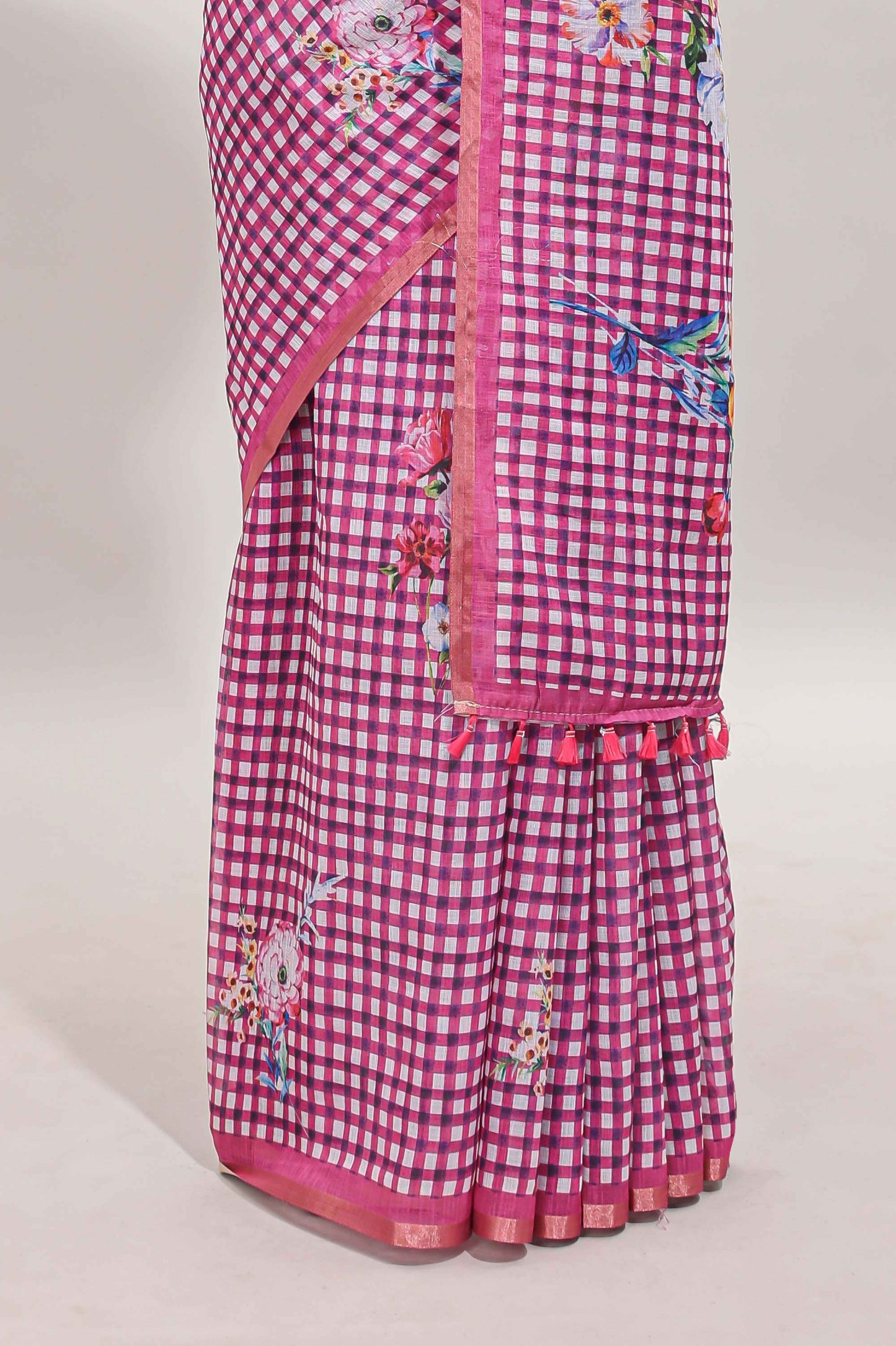 Pink checked floral motifs linen cotton saree with self zari border matching blouse