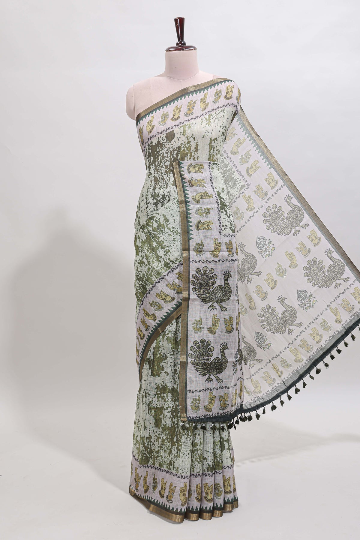 Green shibori style classical dance muthirai design linen cotton saree with contrast border and blouse
