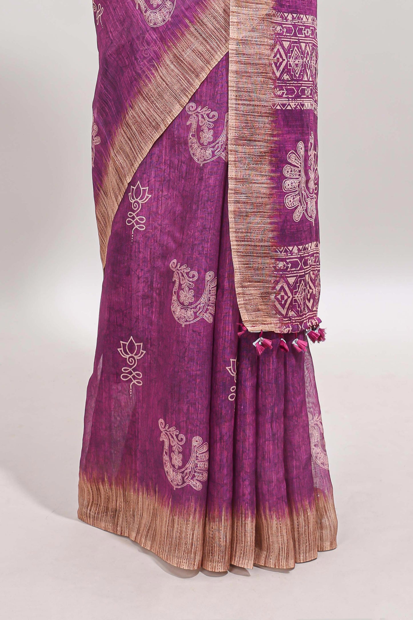 Purple peacock & floral motifs linen cotton saree with contrast border and matching blouse