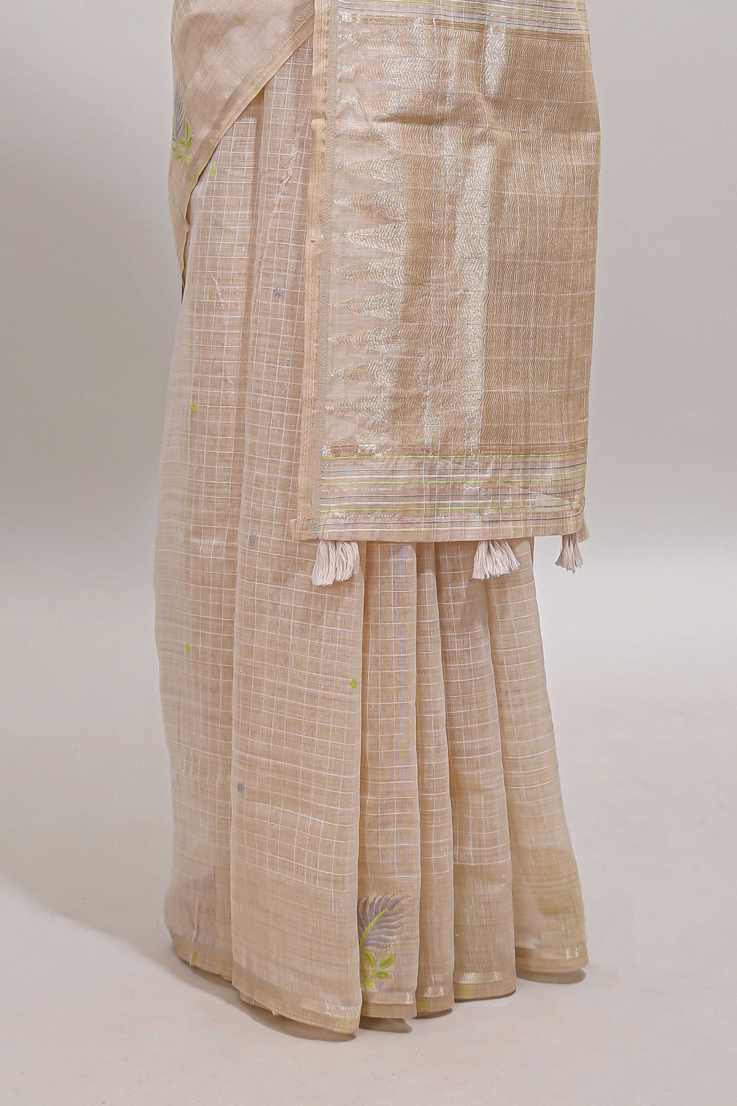 Sandal checked floral design linen cotton saree with self zari border and matching blouse