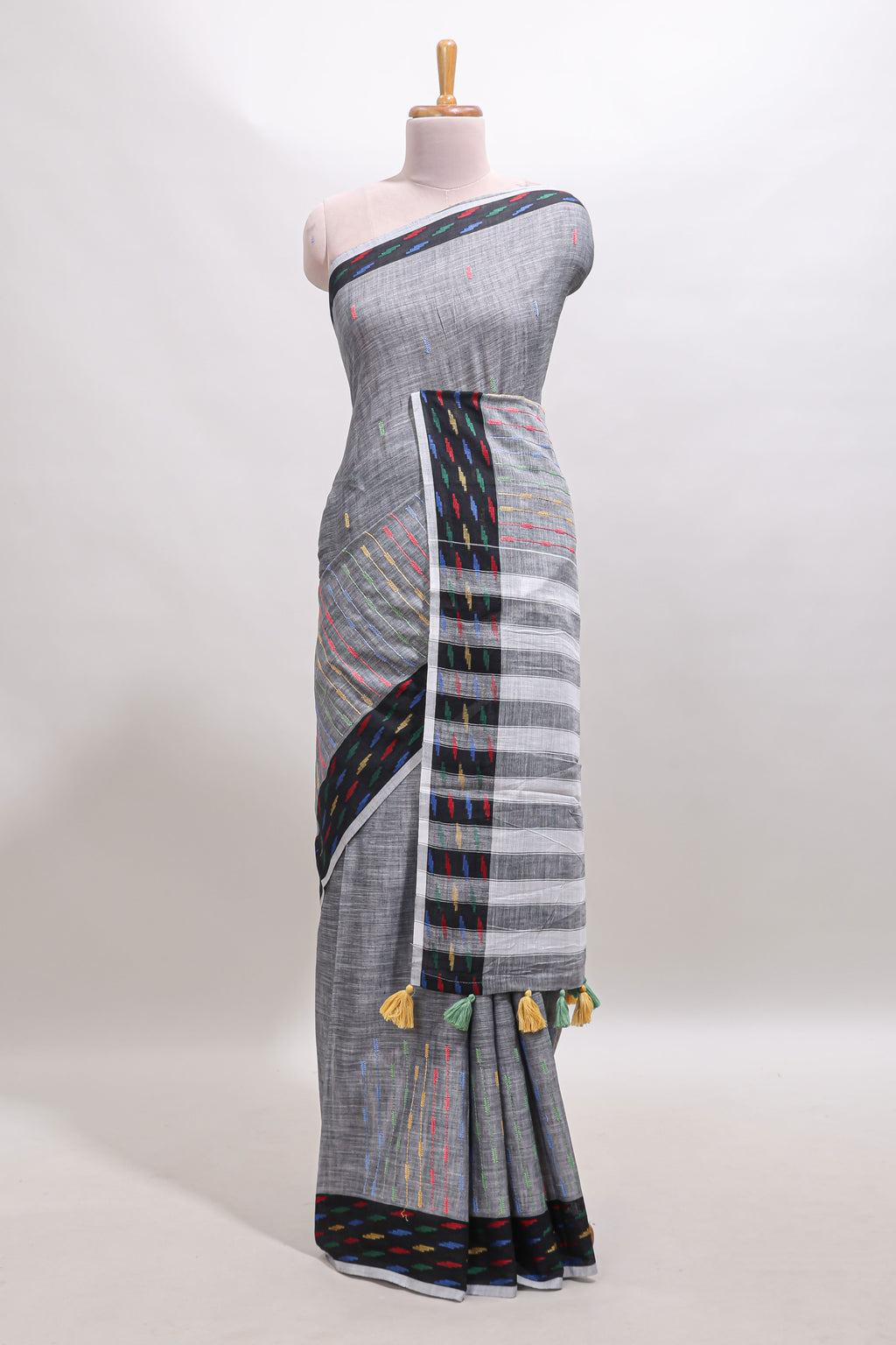 Grey thread butta linen cotton saree with contrast border and striped pallu