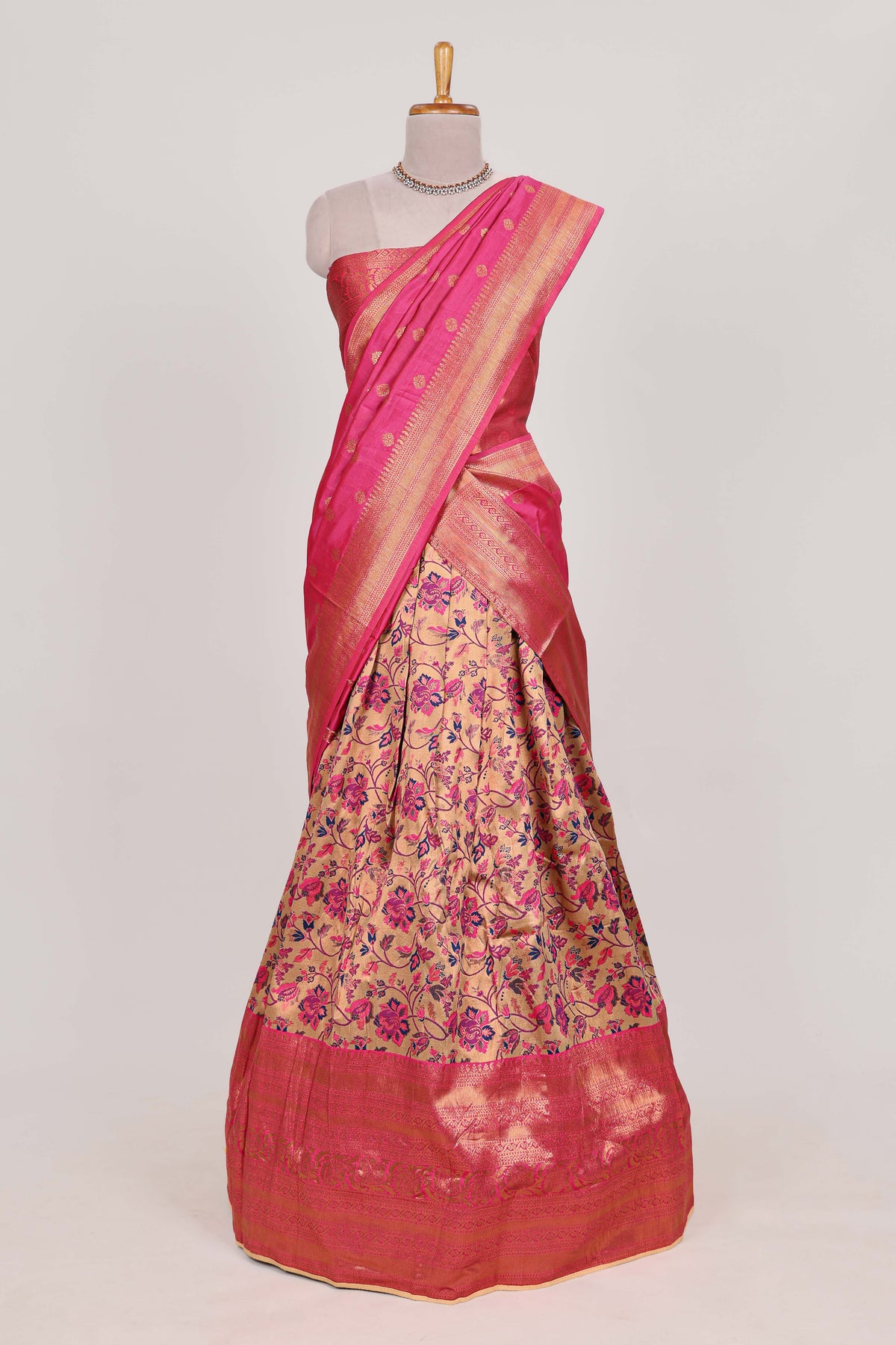 Pink colour elegant  tissue lehenga featuring intricate thread weaving details with a beautiful contrast border Paired with a brocade  shawl