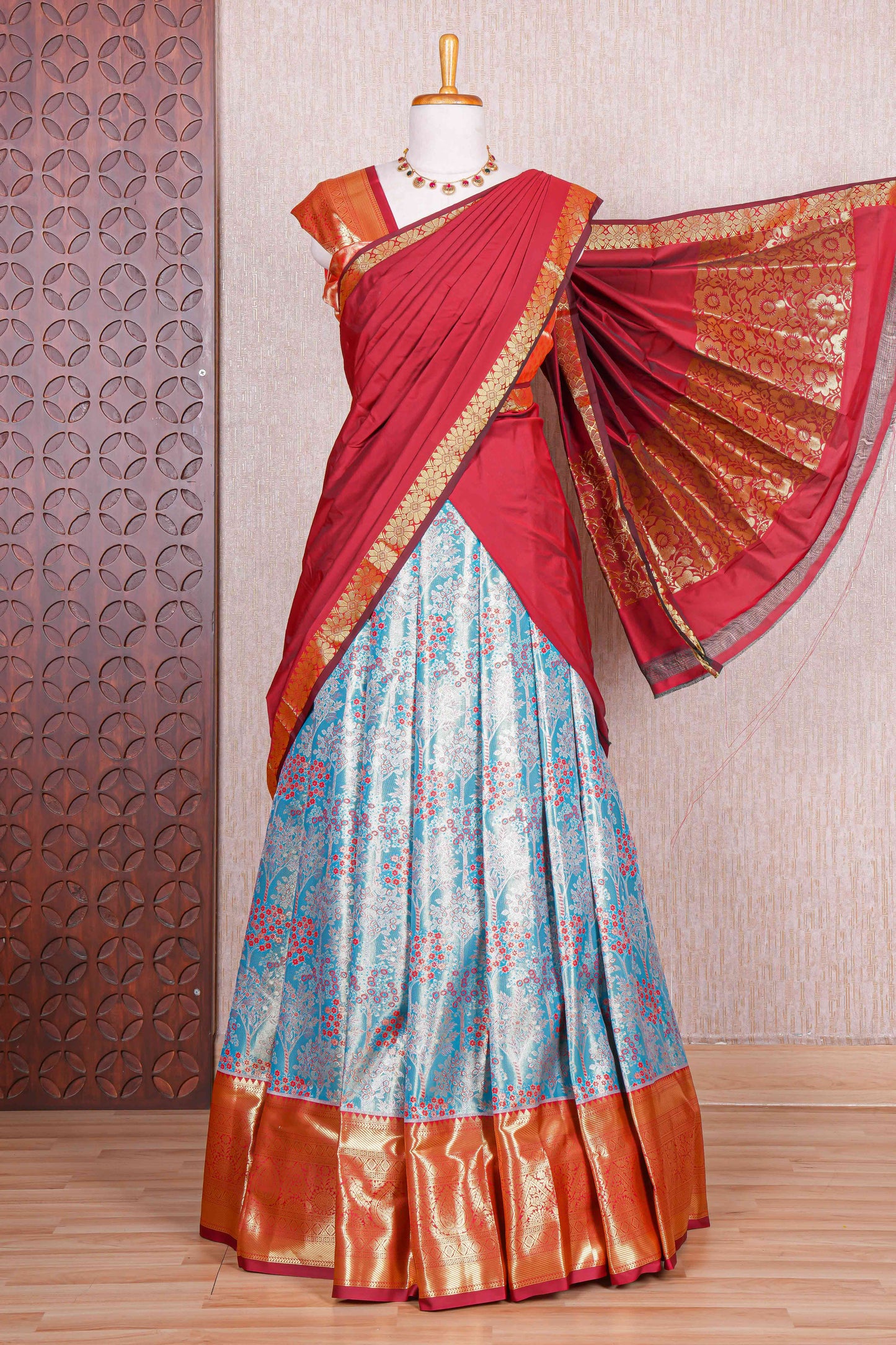Blue jacquard floral zari design half saree with contrast zari border and dhavani