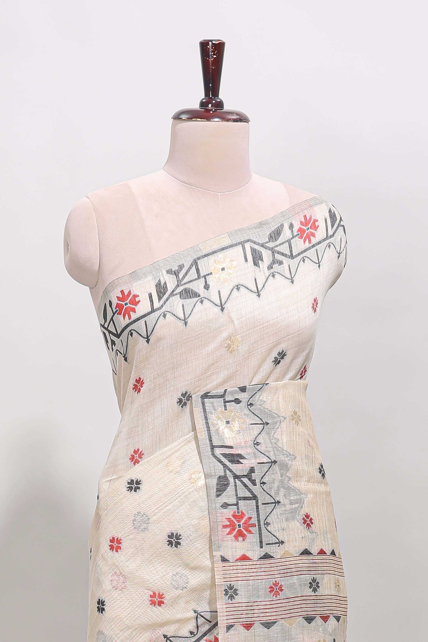 Cream floral motifs munga cotton saree with self border matching blouse