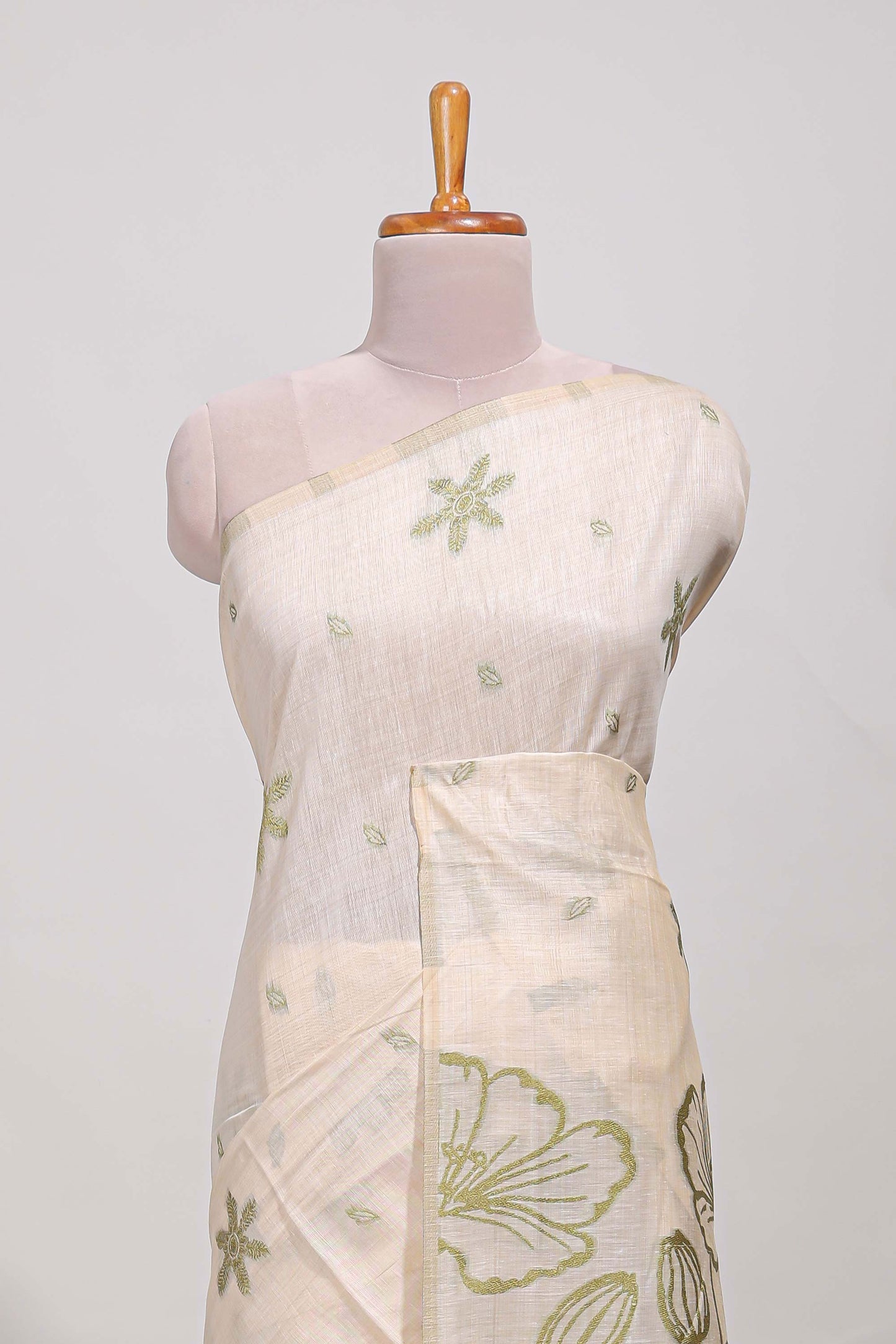 Pastel green floral print  munga cotton saree  with matching floral print pallu along with tassles