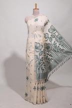 Green floral print  munga cotton saree  with matching floral print pallu along with tassles